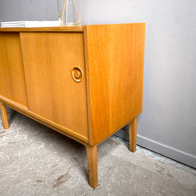 Litet sideboard i ek